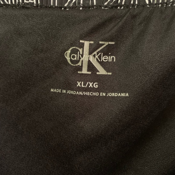 Calvin Klein Shorts Womens XL Black White Running Athletic Lined Pull On Logo - Picture 6 of 6